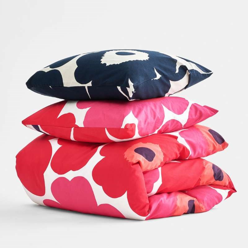 Unikko Duvet Cover in Reds 210 x 210cm