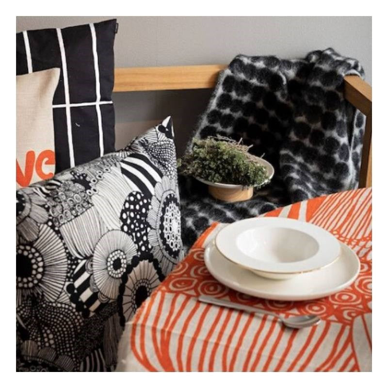 Pieni Siirtolapuutarha Woven Cushion Cover 50cm in black, off-white