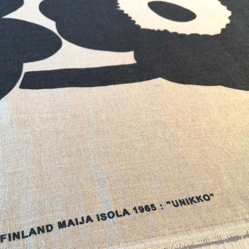 Unikko Linen Fabric in linen, dark blue