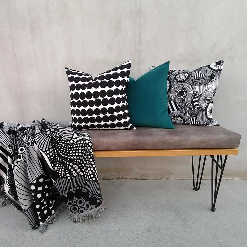 Rasymatto Cushion Cover 50cm in white, black