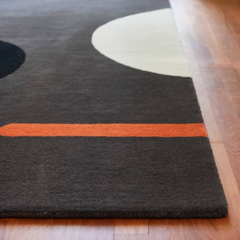 Geo Flower Rug in graphite
