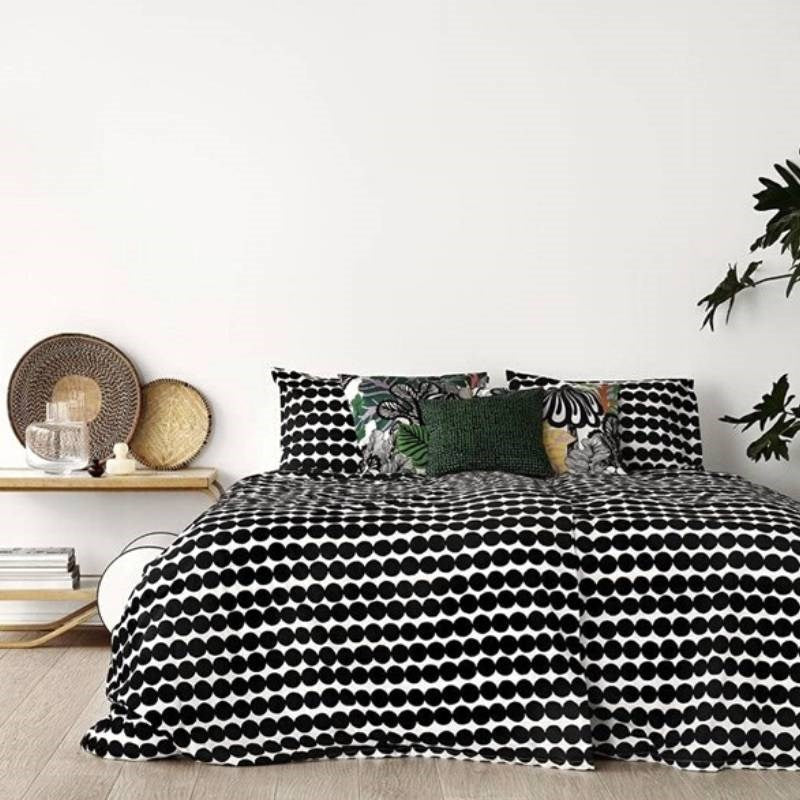 Rasymatto Duvet Cover 240x220cm in white, black