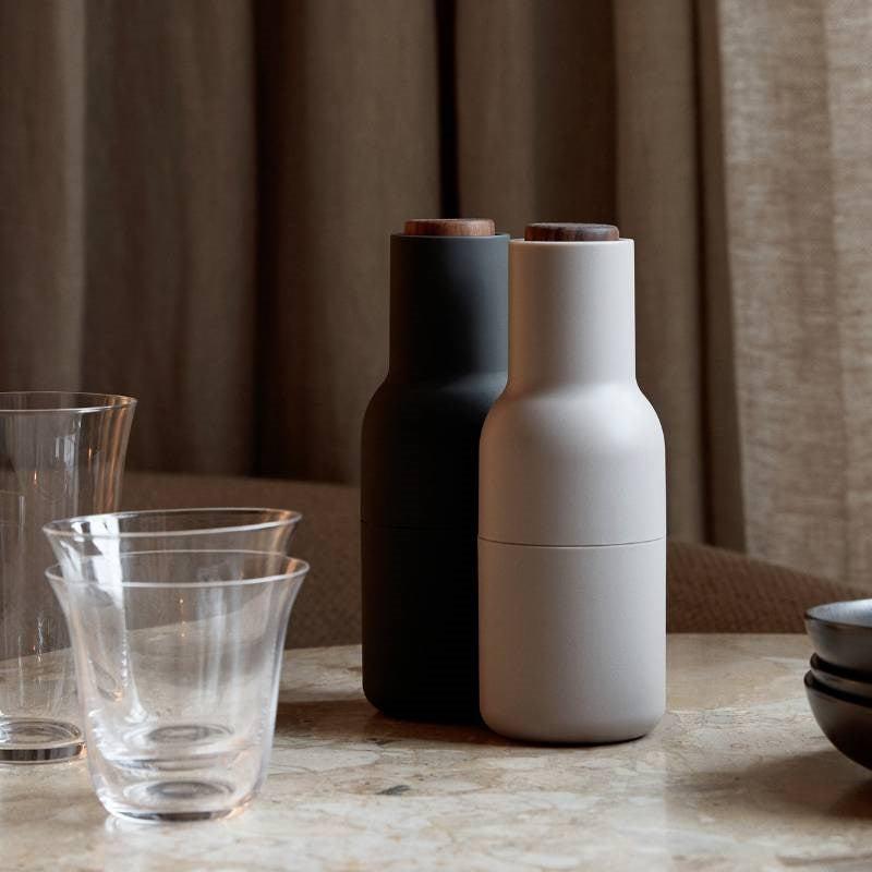 Audo Salt &amp; Pepper Bottle Grinder in Ash/Carbon with walnut lid