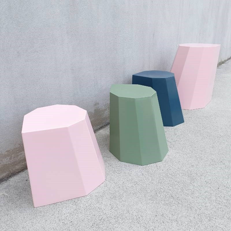 Arnoldino Stool in pink