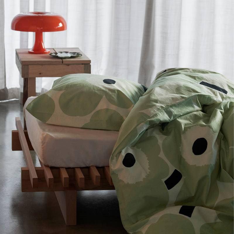 Unikko Duvet Cover 150x210cm in off white, sage, dark blue