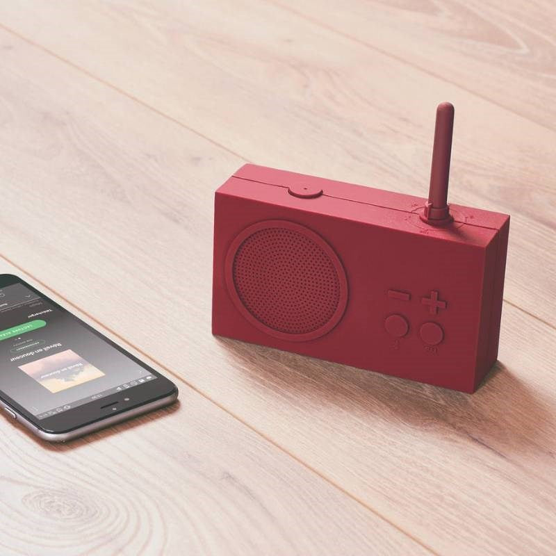 Lexon Tykho 3 Radio/Speaker in dark red