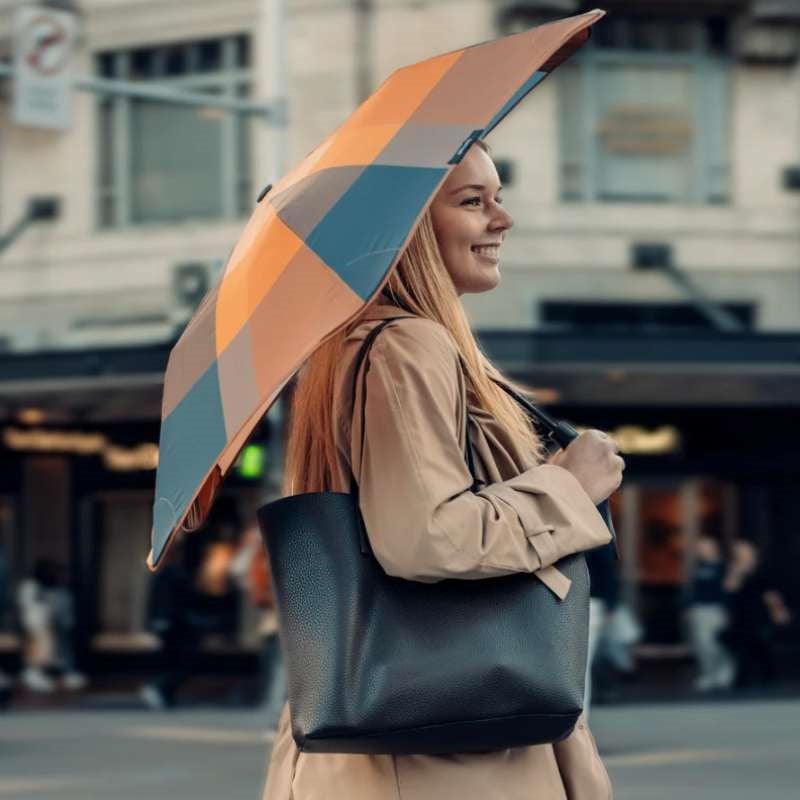 Blunt Metro Umbrella in Gingerbread