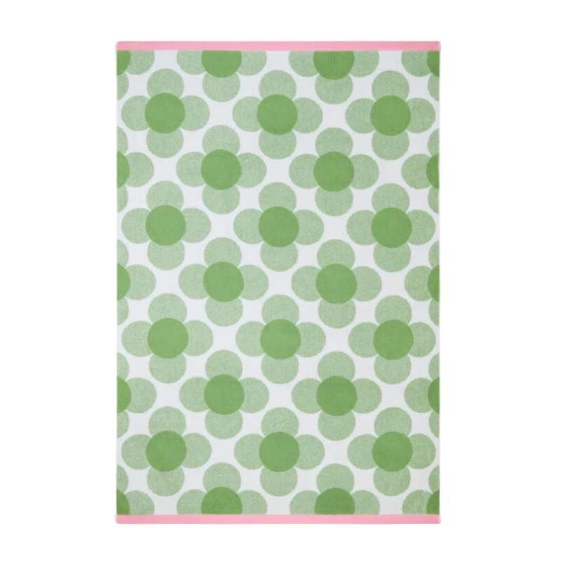 Retro Flower Bath Sheet in clover