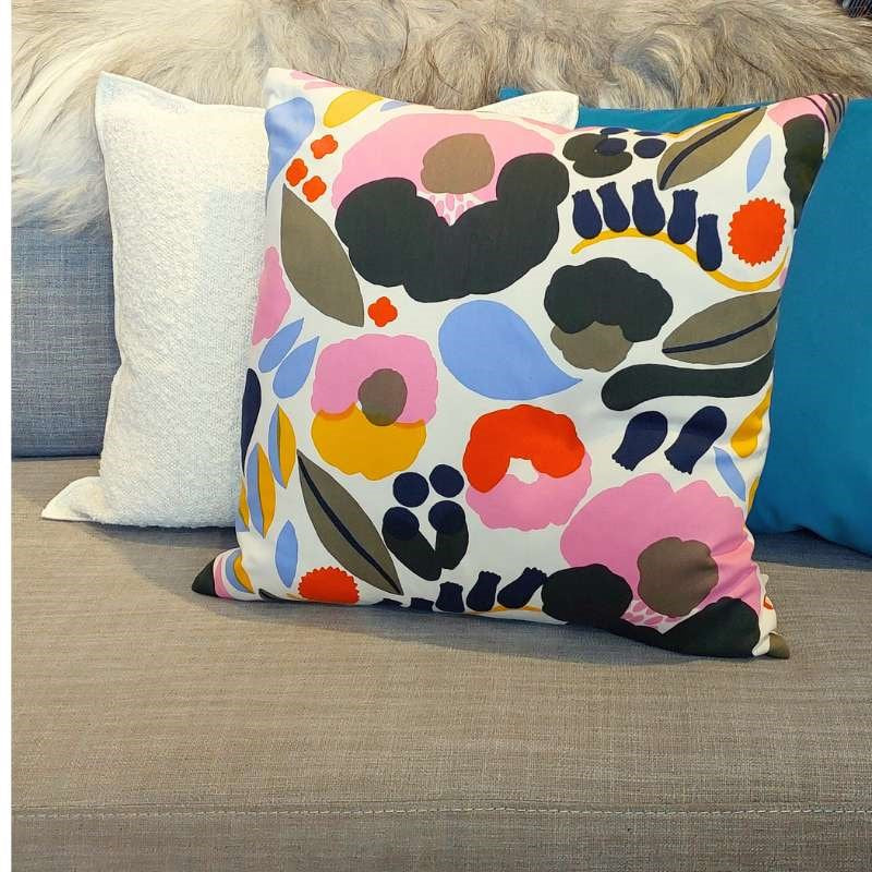 Hattarakukka Cushion Cover 50cm in multicolour