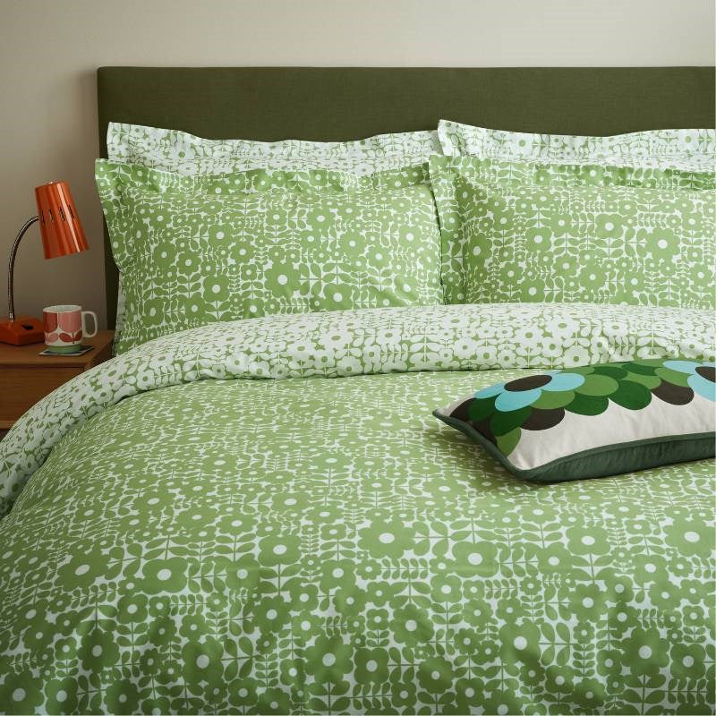 Criss Cross Stem Pillowcase Pair 50x75 cm in basil green