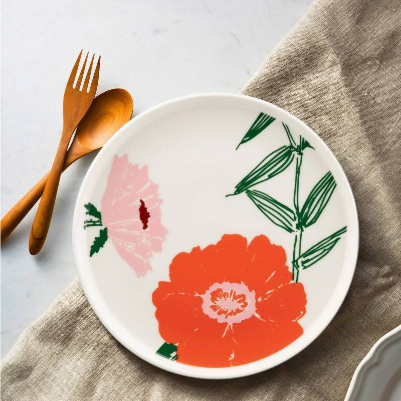 Oiva Puutarhakutsut Plate 20cm in white, green, orange
