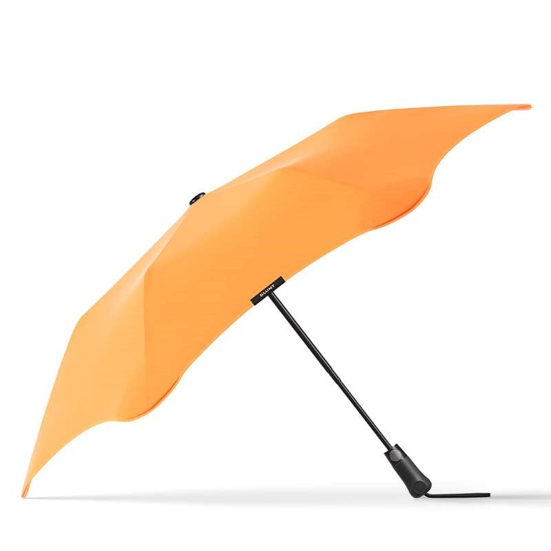 Blunt Metro Umbrella in Mango Orange