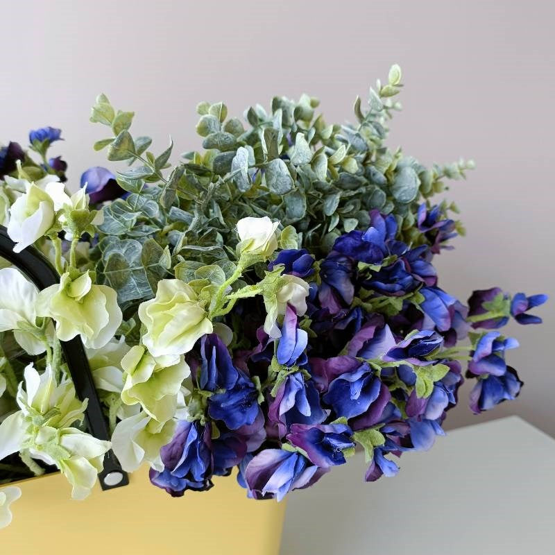 Sweet Pea Spray of 2 in dark blue