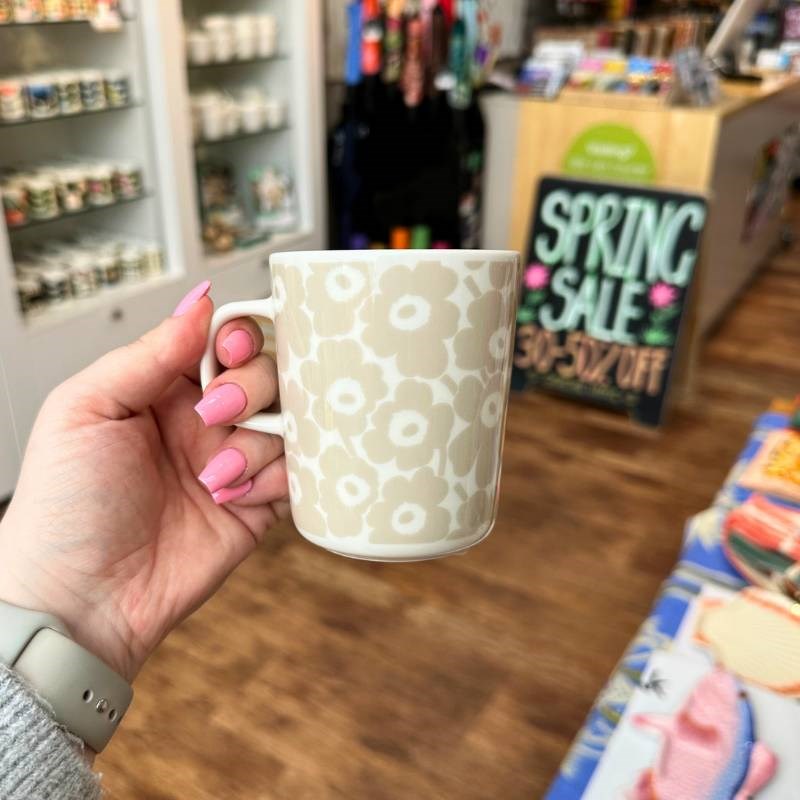 Pikkuinen Unikko Mug 250ml in white, straw