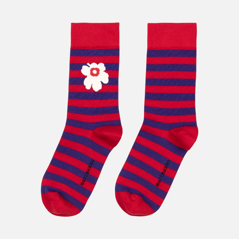 Kasvaa Tasaraita Unikko Kioski socks in red, dark blue, white