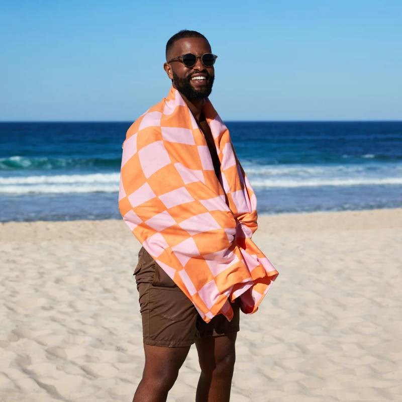 Designed Collection Beach Towel Size L in groovy check