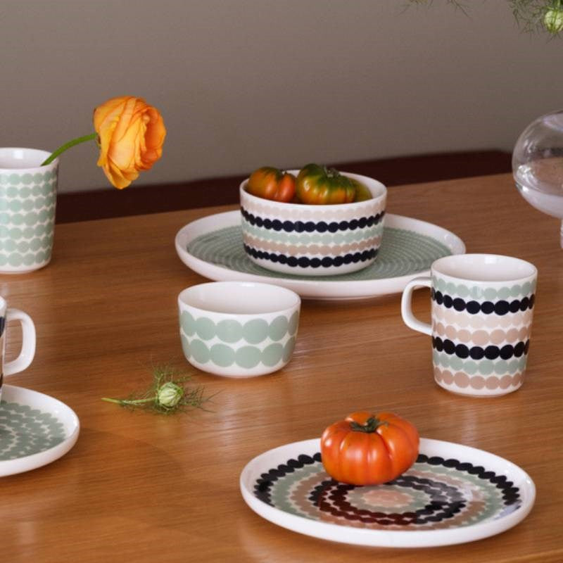 Rasymatto Plate 25cm in sage, off white