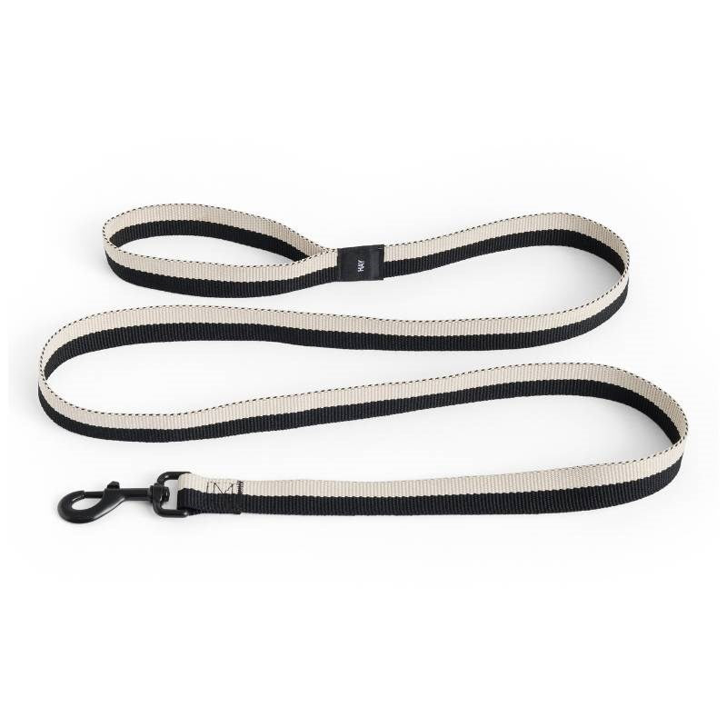 Flat Dog Leash in black and white