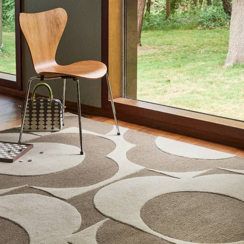 Prism Flower Rug in mushroom, ecru