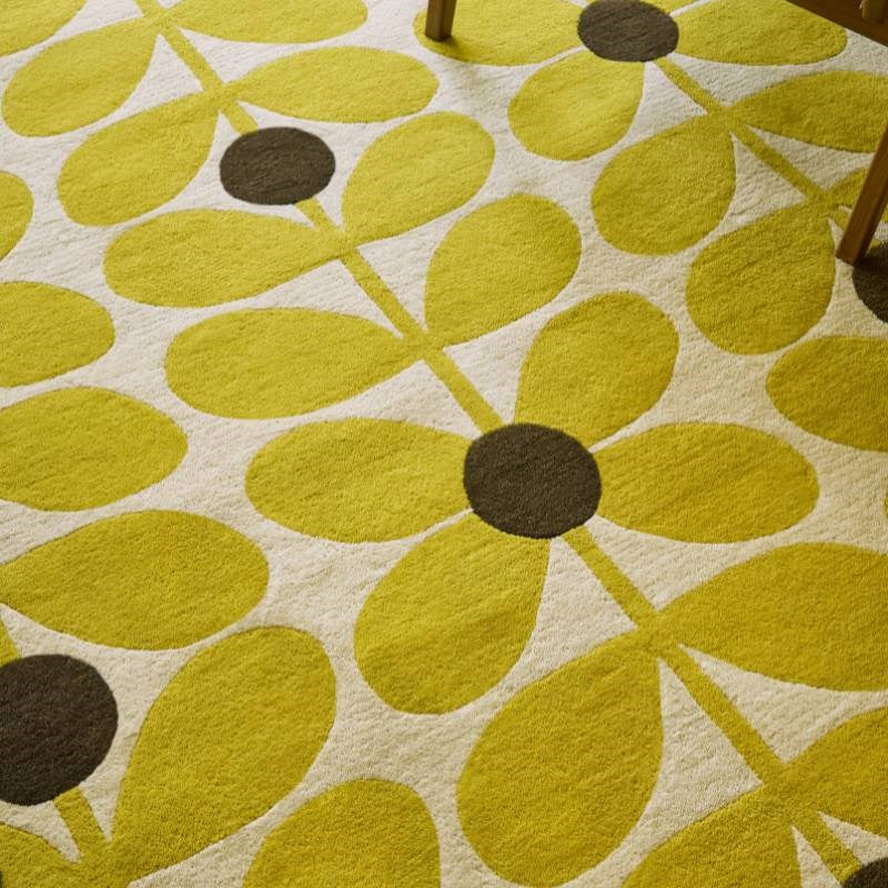 Sixties Stem Rug in  yellow