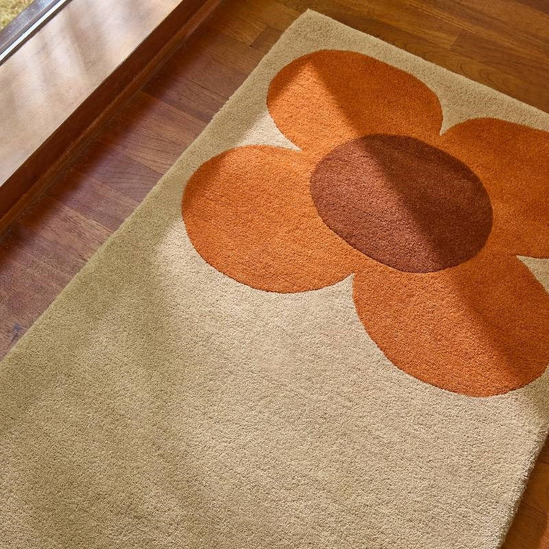 Flower Placement Rug runner in pumpkin, ecru