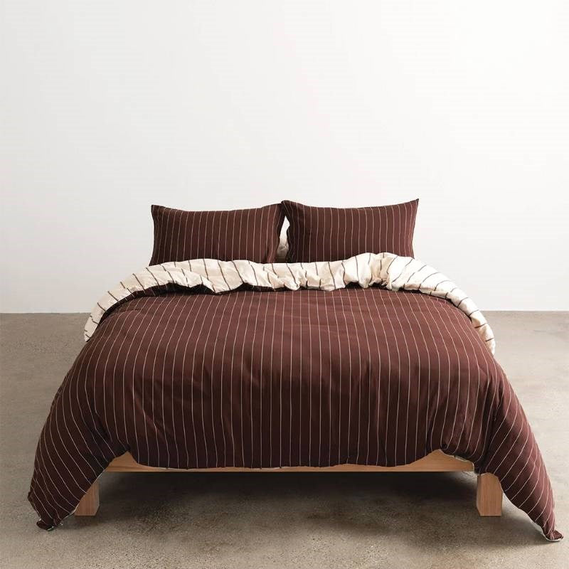 Striped Quilt Cover in vanilla, mahogany