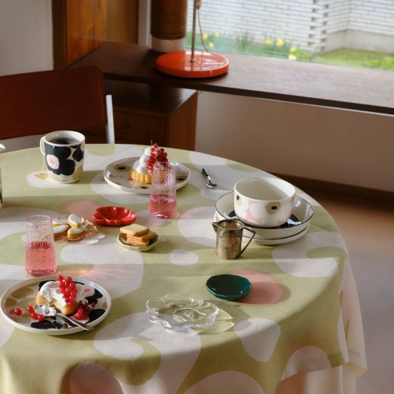 Unikko Bowl 500ml in off white, pink, sand, charcoal