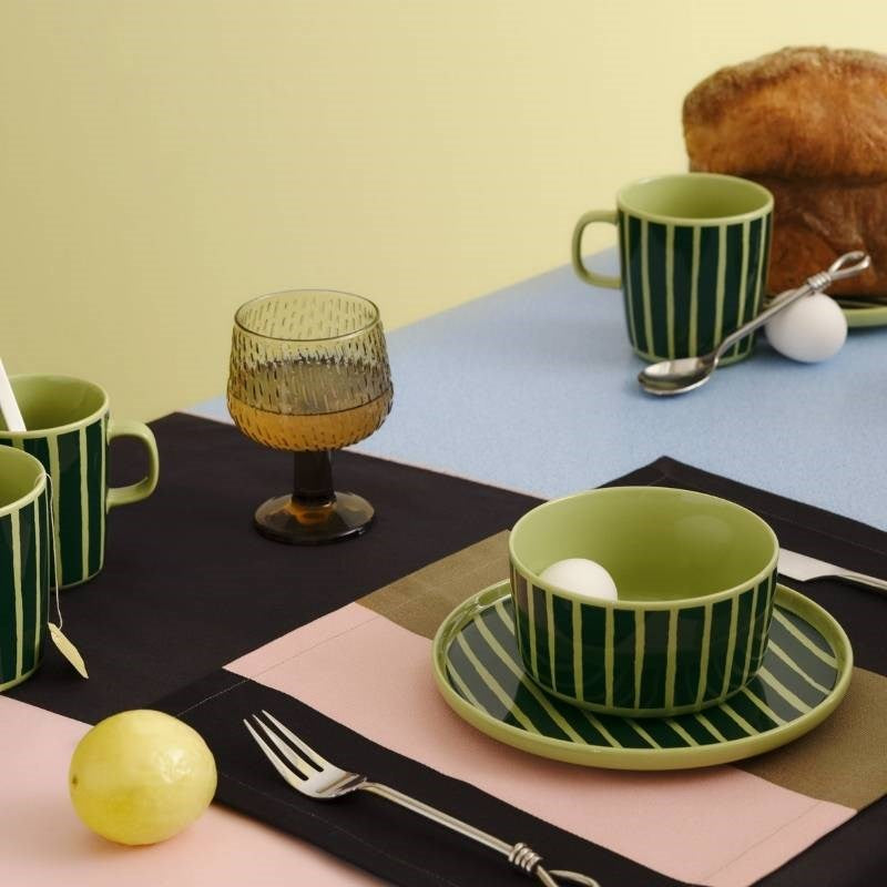 Piccolo Mug 250ml in pear, dark green