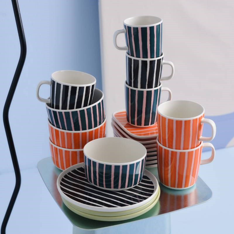 Piccolo Plate 15x12cm in white, pink, dark green