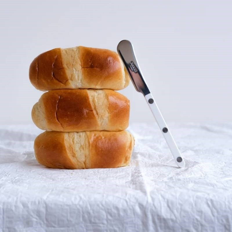 Bistrot Solid Butter Spreader in white