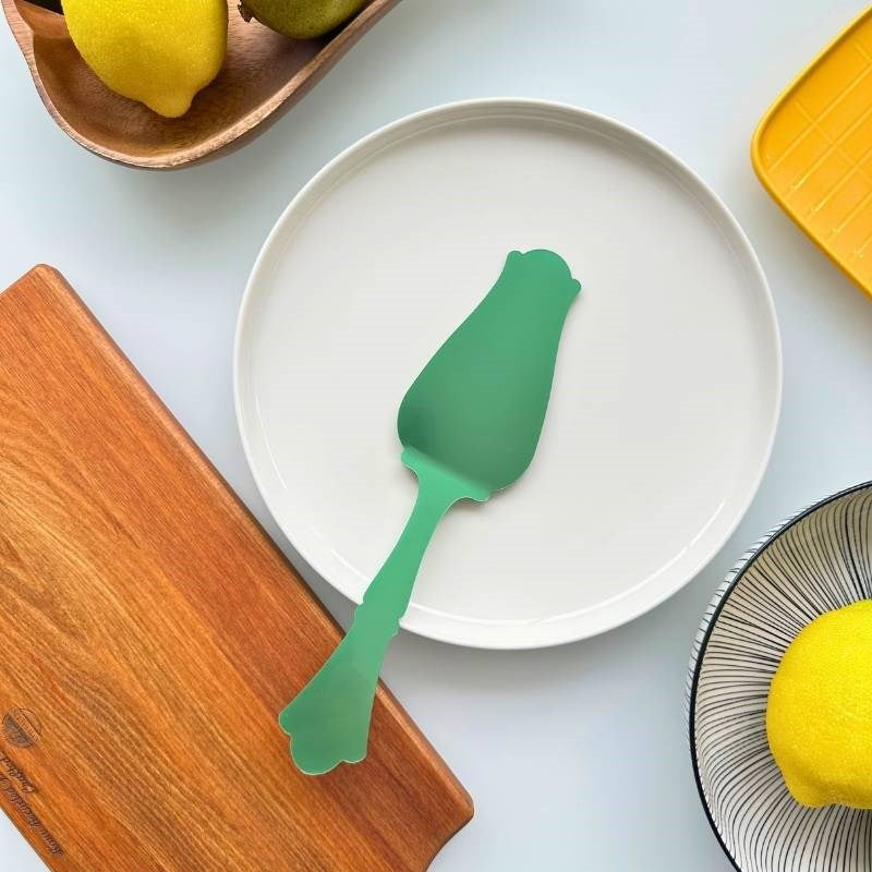 Honorine Tart Server in garden green