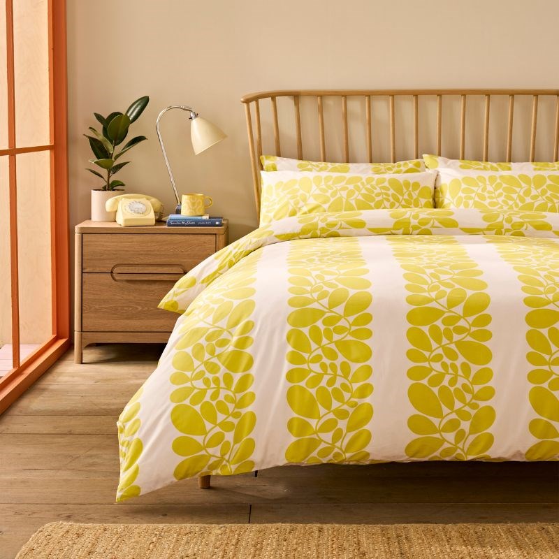 Sycamore Stripe Bedding Set in yellow