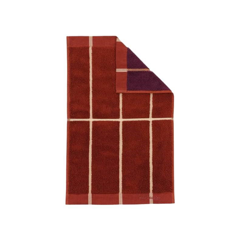 Tiiliskivi Guest Towel 30x50cm in brick, plum, hay