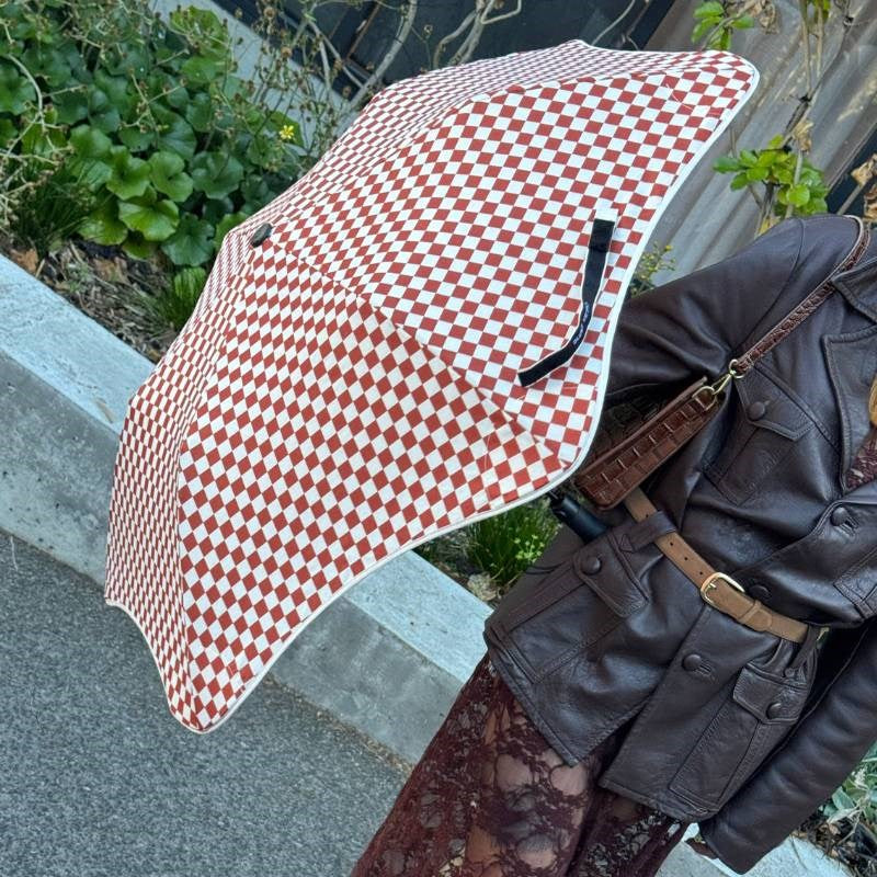 Blunt Metro Umbrella in clay check