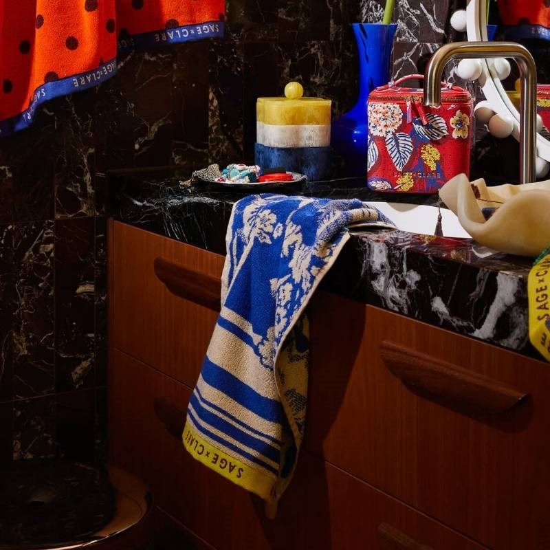 Eliza Hand Towel in ultramarine