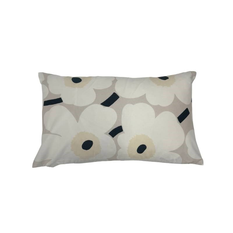 Pieni Unikko Cushion Cover 50x30cm in beige, natural white, dark green