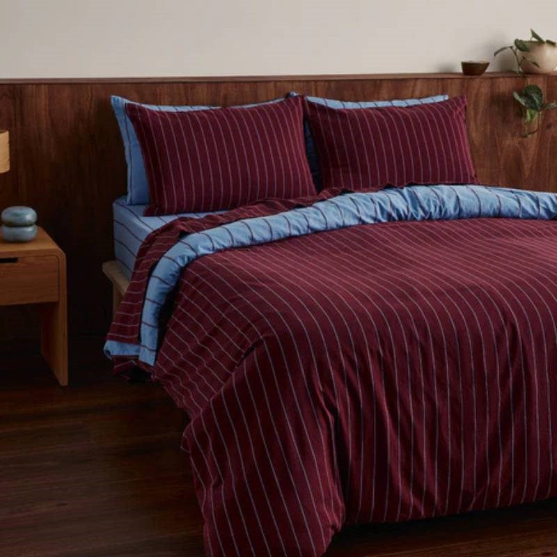 Striped Fitted Sheet in oxford