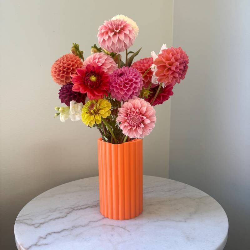 Frankie Vase in orange
