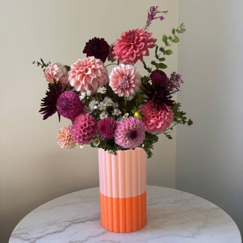 Frankie Vase in orange, peach