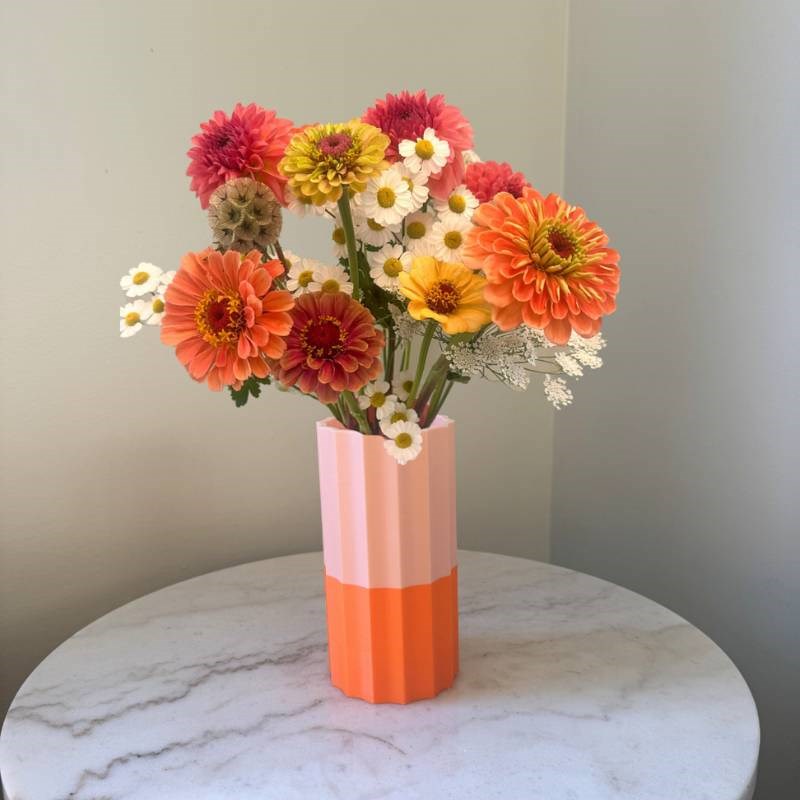 Millie Vase in orange, peach