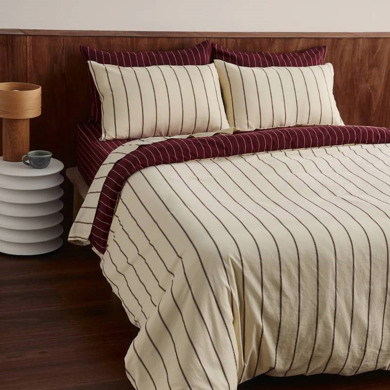 Striped Fitted Sheet in wine
