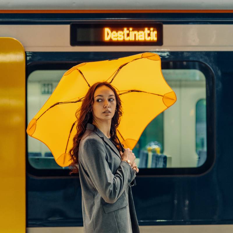 Blunt Metro Umbrella in Citrus Yellow
