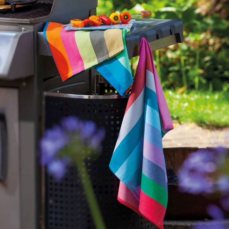 Tea towels, set of 2, in rainbow stripe