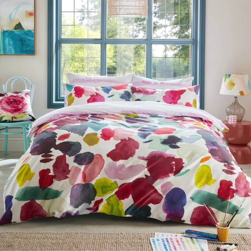 Abstract Bedding Set in fuchsia