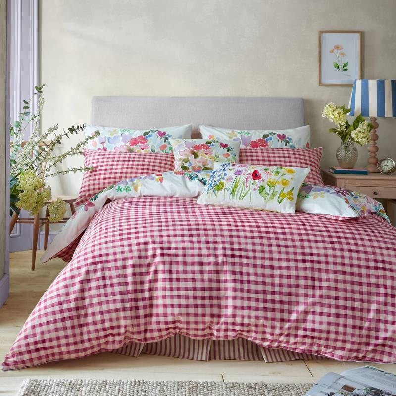 Flora Bedding Set in cerise