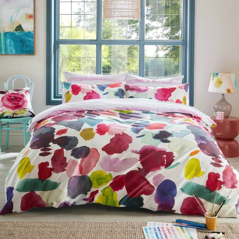 Abstract Bedding Set in fuchsia