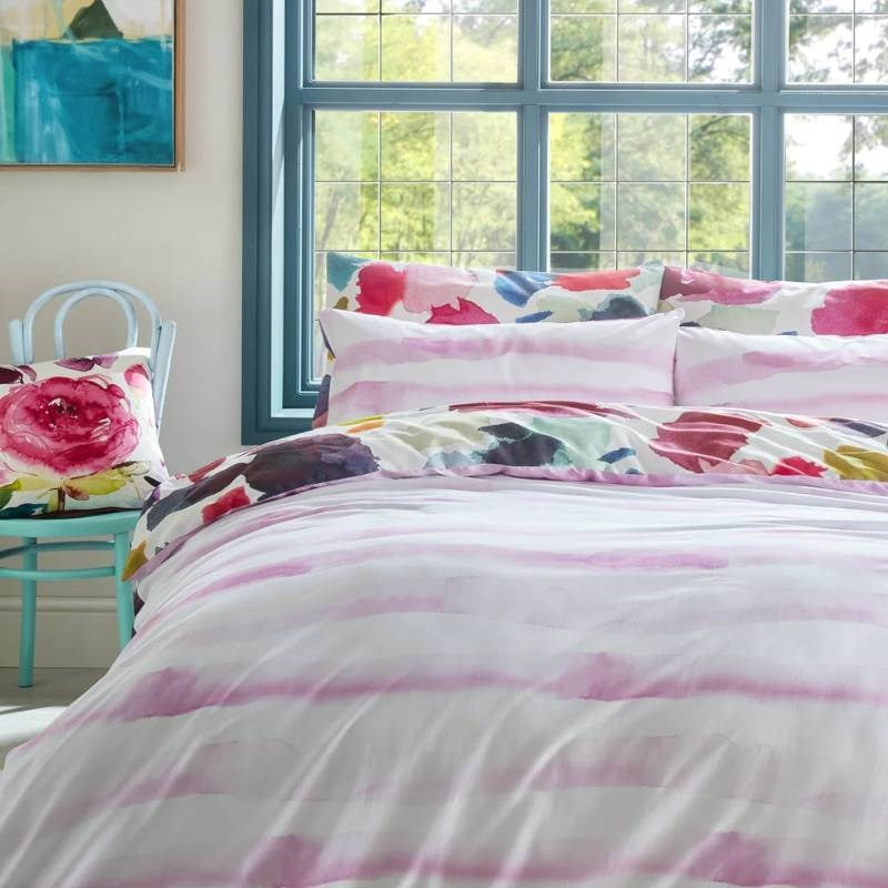 Abstract Bedding Set in fuchsia