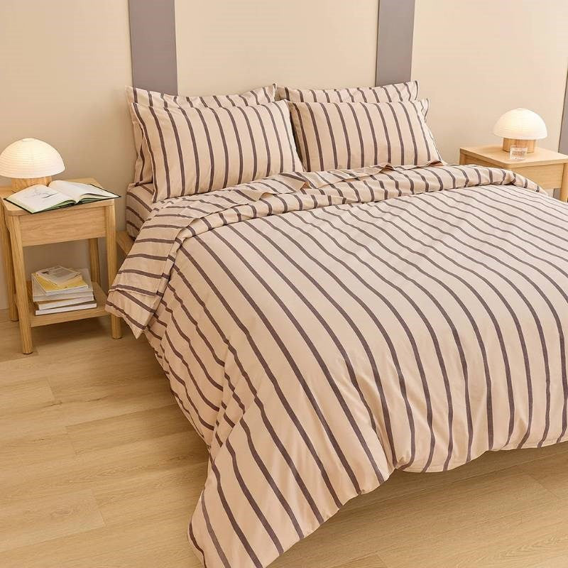 Pillowcase Pair in raisin