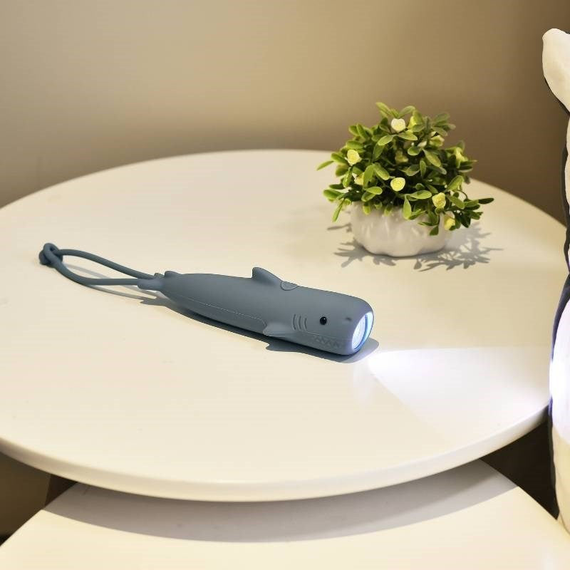 Animal Flashlight, Shark