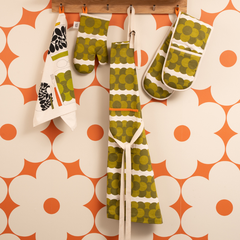 Retro Spripe Apron in green